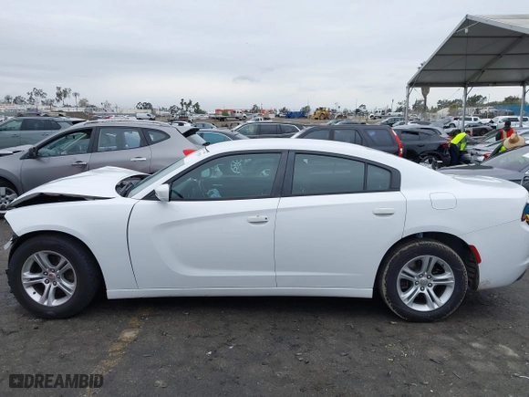 2017 Dodge Charger SE with VIN 2C3CDXBGXHH541346, listed as a IAAI auction lot 41778168 with 1 mi miles. Bid and sale history available at carsss.com. Image 14.