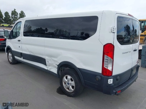 2020 Ford Transit Passenger Wagon XL with VIN 1FBAX2Y85LKA26466, listed as a IAAI auction lot 41906290 with NaN miles. Bid and sale history available at carsss.com. Image 3.