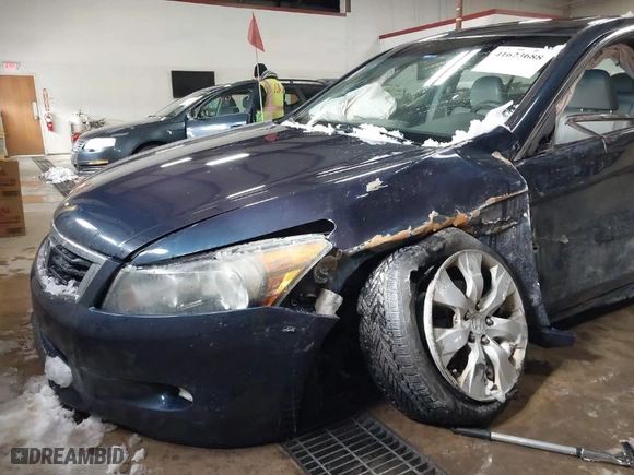 2010 Honda Accord Sdn EX-L with VIN 5KBCP3F89AB017598, listed as a IAAI auction lot 41623688 with 175459 miles. Bid and sale history available at carsss.com. Image 6.