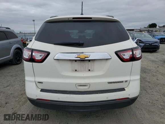 2015 Chevrolet Traverse LT z VIN 1GNKVHKD0FJ321197, wystawiony jako Copart lot #53737015 z przebiegiem Nie podano mil oraz Czysty tytuł • Clean title. Historia ofert i sprzedaży dostępna na DreamBid. Obrazek 6.