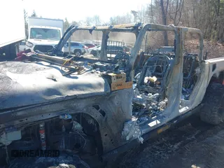 2020 Jeep Gladiator Sport S with VIN 1C6HJTAG7LL122586, listed as a IAAI auction lot 41771096 with Not Provided miles. Bid and sale history available at carsss.com. Image 6.