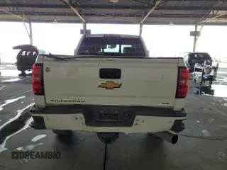 2016 Chevrolet Silverado 3500HD LTZ with VIN 1GC4K0E82GF280926, listed as a Copart auction lot 45239055 with 303,467 mi miles and Salvage Title. Bid and sale history available at DreamBid. Image 6.