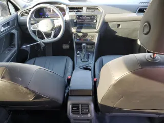 2022 Volkswagen Tiguan SE with VIN 3VV3B7AX2NM026049, listed as a Copart auction lot 43441145 with 27,816 mi miles and Salvage Title. Bid and sale history available at DreamBid. Image 8.