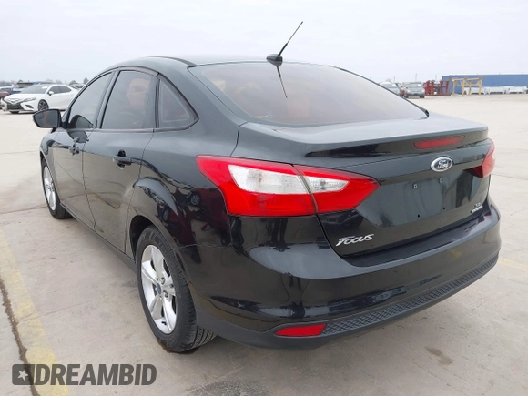 2013 Ford Focus SE with VIN 1FADP3F29DL157950, listed as a IAAI auction lot 41617844 with 128,890 mi miles. Bid and sale history available at carsss.com. Image 3.