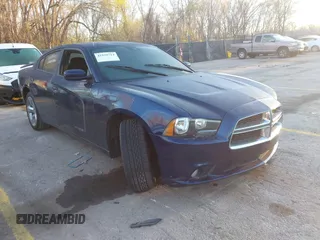 2014 Dodge Charger SXT with VIN 2C3CDXHGXEH330845, listed as a IAAI auction lot 41858714 with 161,541 mi miles. Bid and sale history available at carsss.com. Image 1.