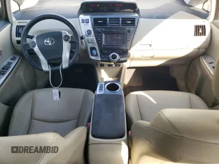2014 Toyota Prius Two z VIN JTDZN3EU7EJ000584, wystawiony jako Copart lot #56113665 z przebiegiem 174 936 mil mil oraz Szkoda całkowita • Salvage title. Historia ofert i sprzedaży dostępna na DreamBid. Obrazek 8.