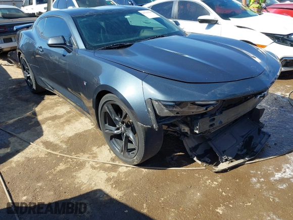 2019 Chevrolet Camaro 1LS with VIN 1G1FB1RX4K0122754, listed as a IAAI auction lot 41763543 with 91,704 mi miles and . Bid and sale history available at carsss.com. Image 1.