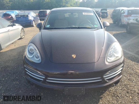 2014 Porsche Cayenne Diesel with VIN WP1AF2A23ELA49051, listed as a Copart auction lot 63105015 with 145,894 mi miles and Salvage title. Bid and sale history available at DreamBid. Image 5.