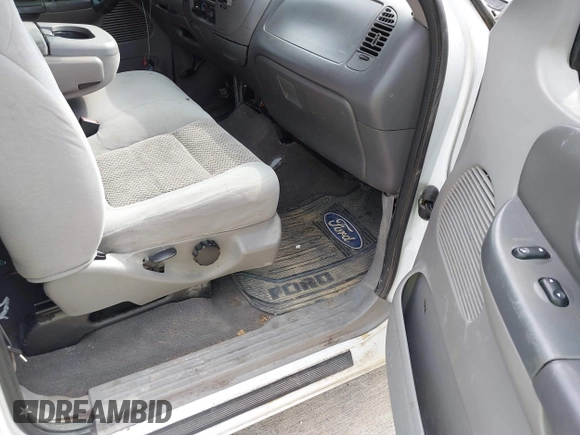 2003 Ford F-150 XLT with VIN 1FTRW07623KD58824, listed as a IAAI auction lot 42124403 with Not Provided miles. Bid and sale history available at carsss.com. Image 5.