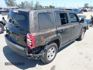 2017 Jeep Patriot Sport with VIN 1C4NJPBA3HD122731, listed as a IAAI auction lot 42407423 with 81,978 mi miles and . Bid and sale history available at DreamBid. Image 4.
