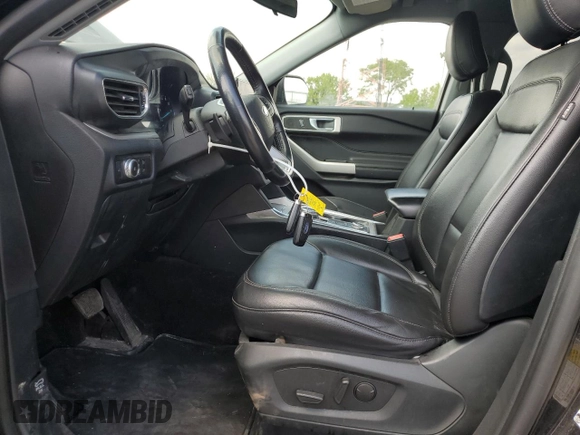 2020 Ford Explorer XLT z VIN 1FMSK8DH5LGC87327, wystawiony jako Copart lot #56248725 z przebiegiem 124 778 mil mil oraz Szkoda całkowita • Salvage title. Historia ofert i sprzedaży dostępna na DreamBid. Obrazek 7.