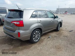 2014 Kia Sorento SX Limited with VIN 5XYKWDA72EG434206, listed as a IAAI auction lot 41504797 with 190,569 mi miles. Bid and sale history available at carsss.com. Image 4.