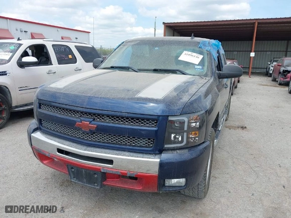 2011 Chevrolet Silverado 1500 LT with VIN 1GCRCSE04BZ232327, listed as a IAAI auction lot 41896146 with 146,402 mi miles. Bid and sale history available at carsss.com. Image 6.