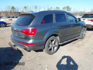 2015 Audi Q7 3.0T S line Prestige with VIN WA1DGAFE8FD015458, listed as a IAAI auction lot 41753940 with 62,233 mi miles. Bid and sale history available at carsss.com. Image 4.