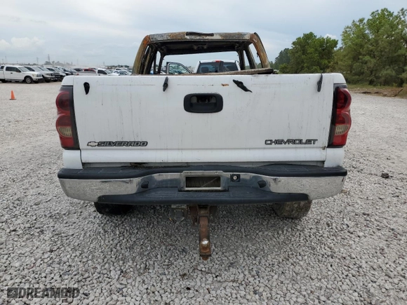 2004 Chevrolet Silverado 2500 Crew Cab LS with VIN 1GCGK23U94F136505, listed as a Copart auction lot 69304104 with NaN miles and Non Repairable. Bid and sale history available at carsss.com. Image 6.