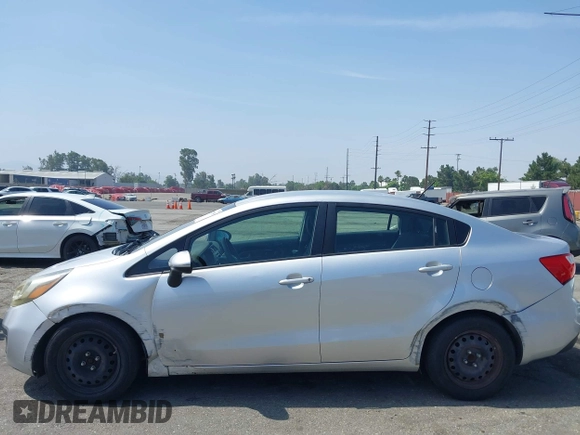 2013 Kia Rio LX z VIN KNADM4A3XD6225208, wystawiony jako IAAI lot #42477099 z przebiegiem 111 996 mil mil oraz . Historia ofert i sprzedaży dostępna na DreamBid. Obrazek 12.