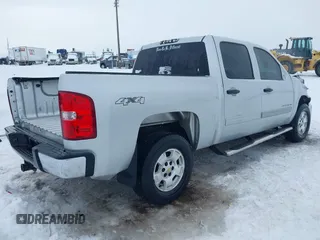 2013 Chevrolet Silverado 1500 LT with VIN 3GCPKSE72DG164006, listed as a IAAI auction lot 41483800 with 126,105 mi miles. Bid and sale history available at carsss.com. Image 4.