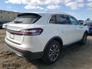 2023 Lincoln Nautilus Standard with VIN 2LMPJ6J9XPBL17207, listed as a Copart auction lot 44394804 with 1,194 mi miles and Salvage Title. Bid and sale history available at carsss.com. Image 3.