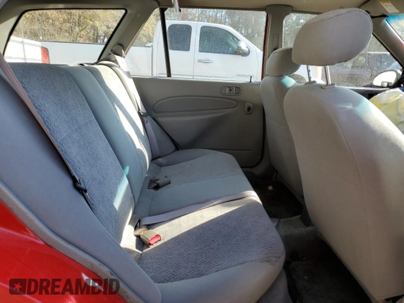 1999 Ford Escort SE z VIN 3FAFP15P0XR193865, wystawiony jako Copart lot #82397294 z przebiegiem 220 534 mil mil oraz Szkoda całkowita • Salvage title. Historia ofert i sprzedaży dostępna na DreamBid. Obrazek 10.