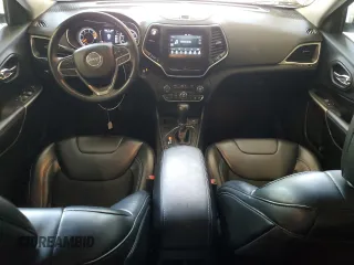 2019 Jeep Cherokee Latitude Plus with VIN 1C4PJLLB9KD247457, listed as a Copart auction lot 59538825 with 91,801 mi miles and Salvage title. Bid and sale history available at DreamBid. Image 8.