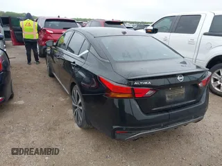 2020 Nissan Altima SR z VIN 1N4BL4CV9LC139759, wystawiony jako IAAI lot #41916220 z przebiegiem 73 270 mil mil oraz . Historia ofert i sprzedaży dostępna na DreamBid. Obrazek 3.