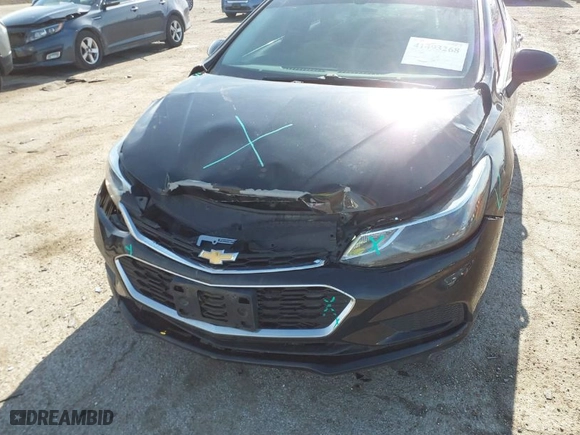 2017 Chevrolet Cruze LT with VIN 1G1BE5SM5H7235948, listed as a IAAI auction lot 41493268 with NaN miles. Bid and sale history available at carsss.com. Image 6.