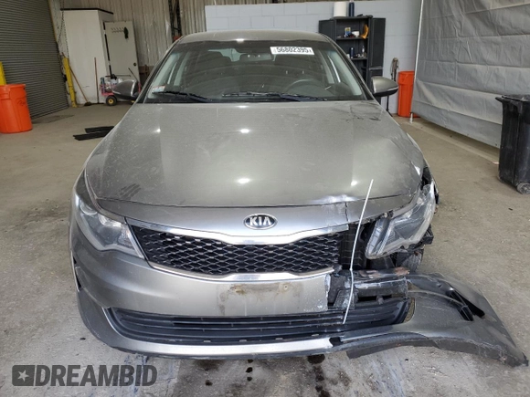 2016 Kia Optima LX z VIN 5XXGT4L3XGG088048, wystawiony jako Copart lot #56802395 z przebiegiem 165 891 mil mil oraz Szkoda całkowita • Salvage title. Historia ofert i sprzedaży dostępna na DreamBid. Obrazek 5.
