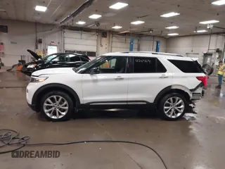 2023 Ford Explorer Platinum с VIN 1FM5K8HC5PGA13109, выставлен на аукционе IAAI как лот 42471674 с пробегом 12 361 миль миль и . История ставок и продаж доступна на DreamBid. Изображение 14.