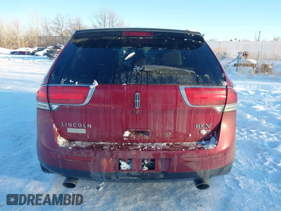 2013 Lincoln MKX z VIN 2LMDJ8JK3DBL40826, wystawiony jako IAAI lot #41522140 z przebiegiem 125 237 mil mil oraz . Historia ofert i sprzedaży dostępna na DreamBid. Obrazek 16.