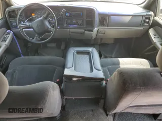 2002 Chevrolet Suburban LT with VIN 1GNFK16ZX2J297539, listed as a Copart auction lot 62850715 with 255,146 mi miles and Clean title. Bid and sale history available at DreamBid. Image 8.