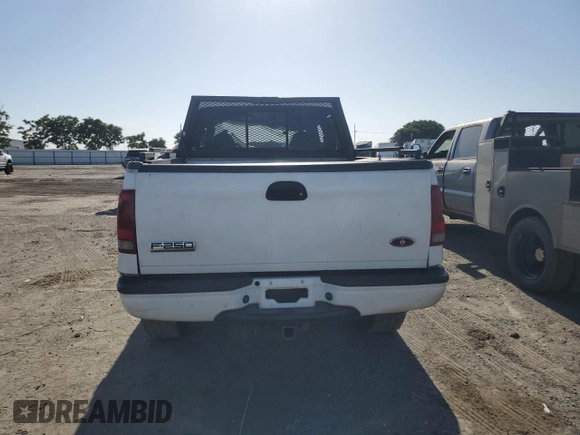 2001 Ford F-250 XL with VIN 1FTNW21F21EA81820, listed as a Copart auction lot 57677805 with Not provided miles and Salvage title. Bid and sale history available at DreamBid. Image 6.