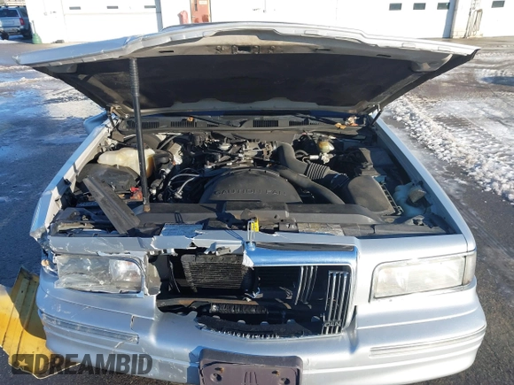 1997 Lincoln Town Car Cartier with VIN 1LNLM83W9VY661126, listed as a IAAI auction lot 41456847 with 160,710 mi miles and . Bid and sale history available at DreamBid. Image 10.