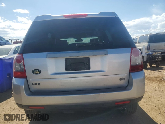 2008 Land Rover LR2 SE z VIN SALFS24N48H012244, wystawiony jako Copart lot #63635505 z przebiegiem 163 399 mil mil oraz Szkoda całkowita • Salvage title. Historia ofert i sprzedaży dostępna na DreamBid. Obrazek 6.