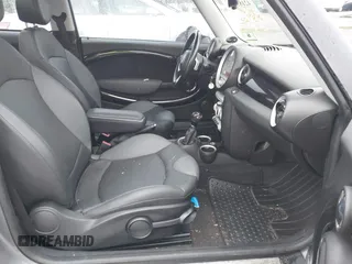 2010 MINI Hardtop S with VIN WMWMF7C52ATZ69781, listed as a IAAI auction lot 42181620 with 80,967 mi miles and . Bid and sale history available at DreamBid. Image 5.