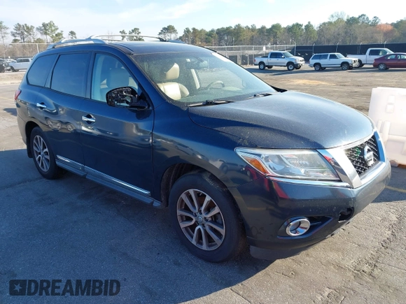 2013 Nissan Pathfinder SV with VIN 5N1AR2MM2DC607889, listed as a IAAI auction lot 41828129 with 210,513 mi miles. Bid and sale history available at carsss.com. Image 1.