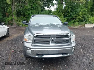 2009 Dodge 1500 Sport z VIN 1D3HV18T69S800254, wystawiony jako IAAI lot #42546649 z przebiegiem 189 541 mil mil oraz . Historia ofert i sprzedaży dostępna na DreamBid. Obrazek 6.