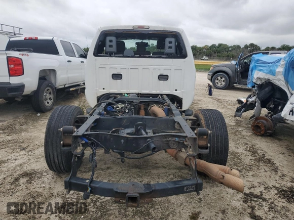 2015 Ford F-350 z VIN 1FD7X3AT0FEB25544, wystawiony jako Copart lot #50340085 z przebiegiem 165 279 mil mil oraz Czysty tytuł • Clean title. Historia ofert i sprzedaży dostępna na DreamBid. Obrazek 6.