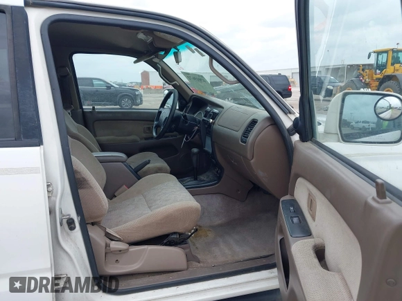 1999 Toyota 4Runner SR5 with VIN JT3GN86R3X0132463, listed as a IAAI auction lot 42019672 with 391,073 mi miles and . Bid and sale history available at DreamBid. Image 5.