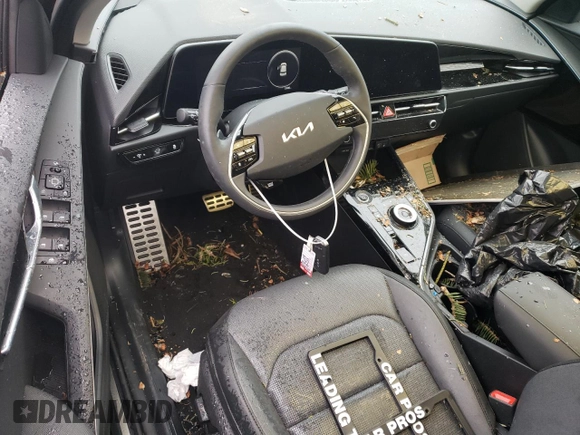 2023 Kia Niro Wave with VIN KNDCT3L12P5068288, listed as a Copart auction lot 86602814 with 5,346 mi miles and Salvage Title. Bid and sale history available at DreamBid. Image 8.