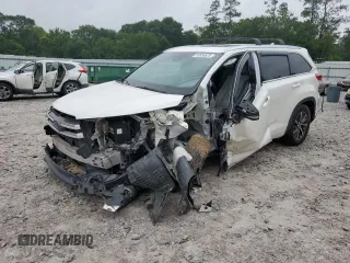 2018 Toyota Highlander SE with VIN 5TDKZRFH1JS543131, listed as a Copart auction lot 59556625 with Not provided miles and Salvage title. Bid and sale history available at DreamBid. Image 1.