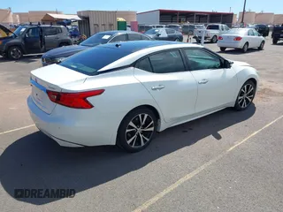 2017 Nissan Maxima SV z VIN 1N4AA6AP8HC446350, wystawiony jako IAAI lot #41852394 z przebiegiem 66 518 mil mil oraz . Historia ofert i sprzedaży dostępna na DreamBid. Obrazek 4.