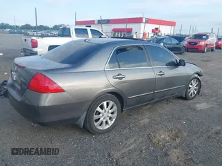 2006 Honda Accord EX-L z VIN 1HGCM66526A029091, wystawiony jako IAAI lot #42349831 z przebiegiem 208 951 mil mil oraz . Historia ofert i sprzedaży dostępna na DreamBid. Obrazek 4.