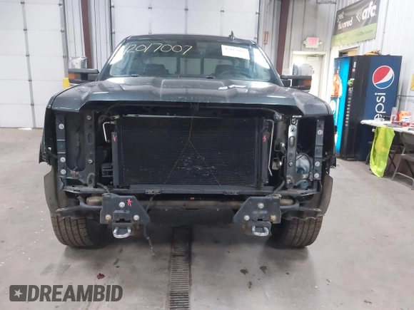 2017 GMC Sierra 1500 Denali z VIN 3GTU2PEJ1HG176844, wystawiony jako IAAI lot #42017007 z przebiegiem 185 433 mil mil oraz . Historia ofert i sprzedaży dostępna na DreamBid. Obrazek 13.
