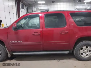 2013 Chevrolet Suburban LT with VIN 1GNSKJE76DR222890, listed as a IAAI auction lot 41698835 with 288,835 mi miles. Bid and sale history available at carsss.com. Image 15.