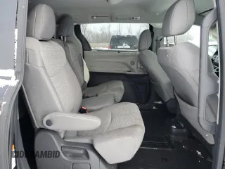 2021 Toyota Sienna LE with VIN 5TDKRKEC8MS049544, listed as a Copart auction lot 45875155 with 70,948 mi miles and Clean Title. Bid and sale history available at carsss.com. Image 12.