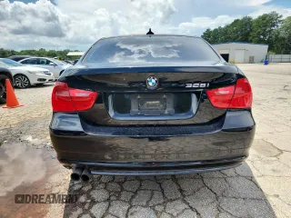 2011 BMW 3 Series 328i with VIN WBAPH7G55BNM57147, listed as a Copart auction lot 61478355 with 240,839 mi miles and Clean title. Bid and sale history available at DreamBid. Image 6.