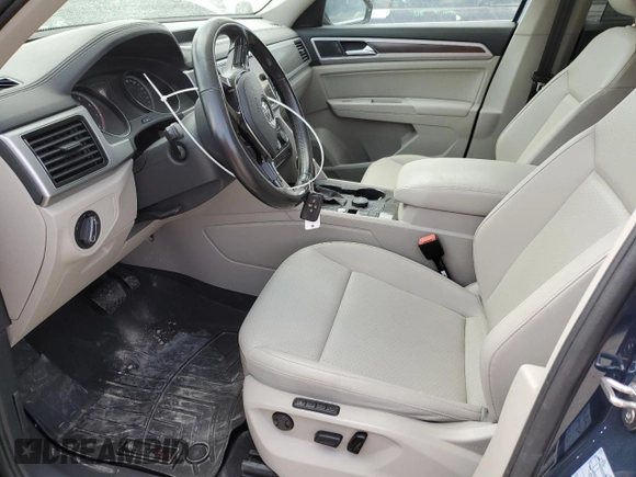 2018 Volkswagen Atlas SEL with VIN 1V2MR2CA4JC526735, listed as a Copart auction lot 48116255 with 121,838 mi miles and Salvage title. Bid and sale history available at DreamBid. Image 7.