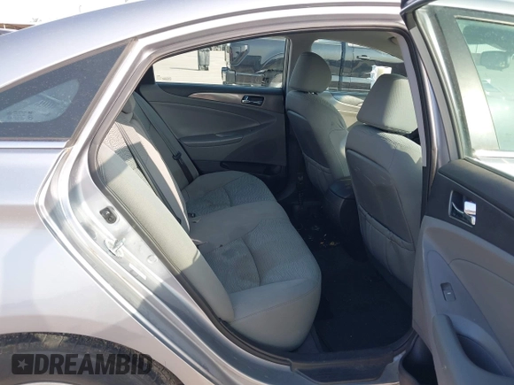 2014 Hyundai Sonata Hybrid Limited with VIN KMHEC4A41EA117315, listed as a IAAI auction lot 41922246 with 173,903 mi miles. Bid and sale history available at carsss.com. Image 8.