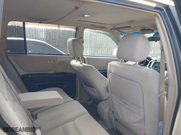 2003 Toyota Highlander with VIN JTEHF21A030152851, listed as a IAAI auction lot 41485262 with 203,080 mi miles. Bid and sale history available at carsss.com. Image 8.