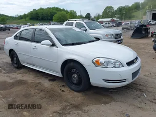 2012 Chevrolet Impala Police Police z VIN 2G1WD5E3XC1161858, wystawiony jako IAAI lot #42221593 z przebiegiem 92 102 mil mil oraz . Historia ofert i sprzedaży dostępna na DreamBid. Obrazek 1.